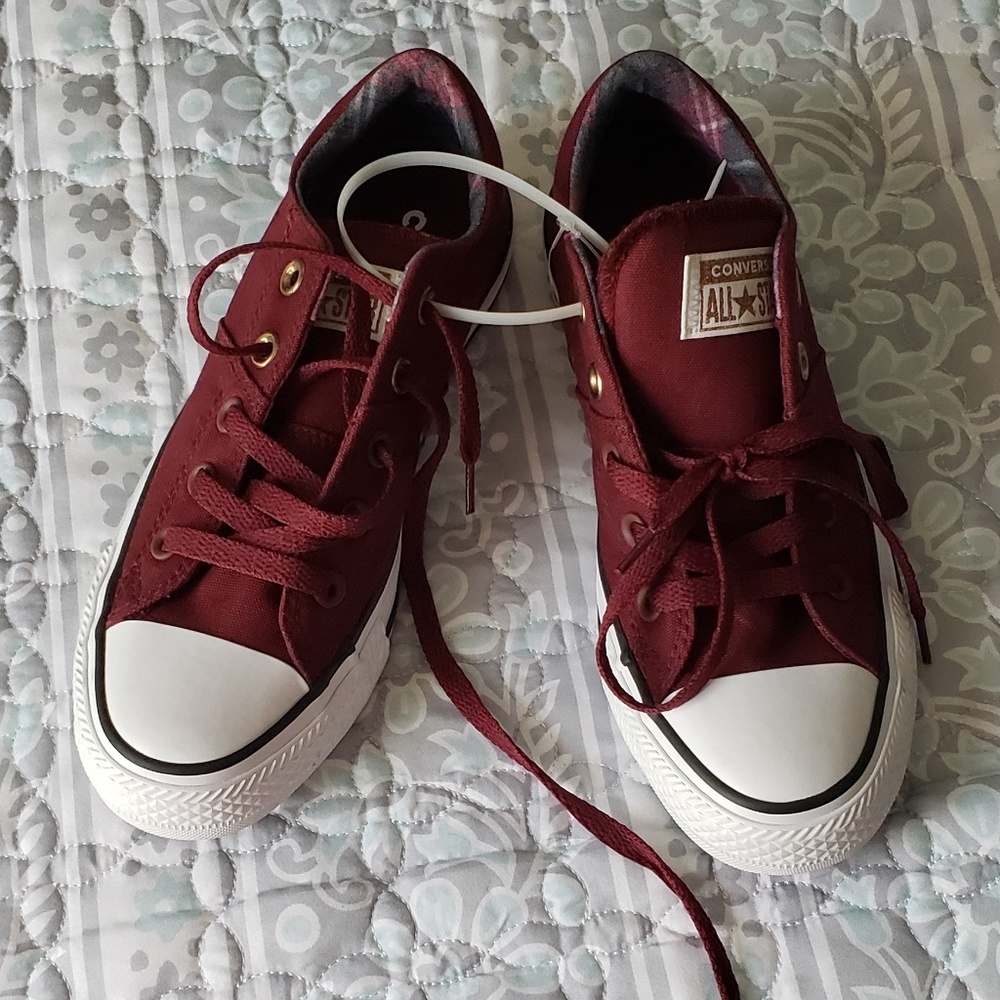 NWT Converse Chuck Taylor All-Star Madison Ox